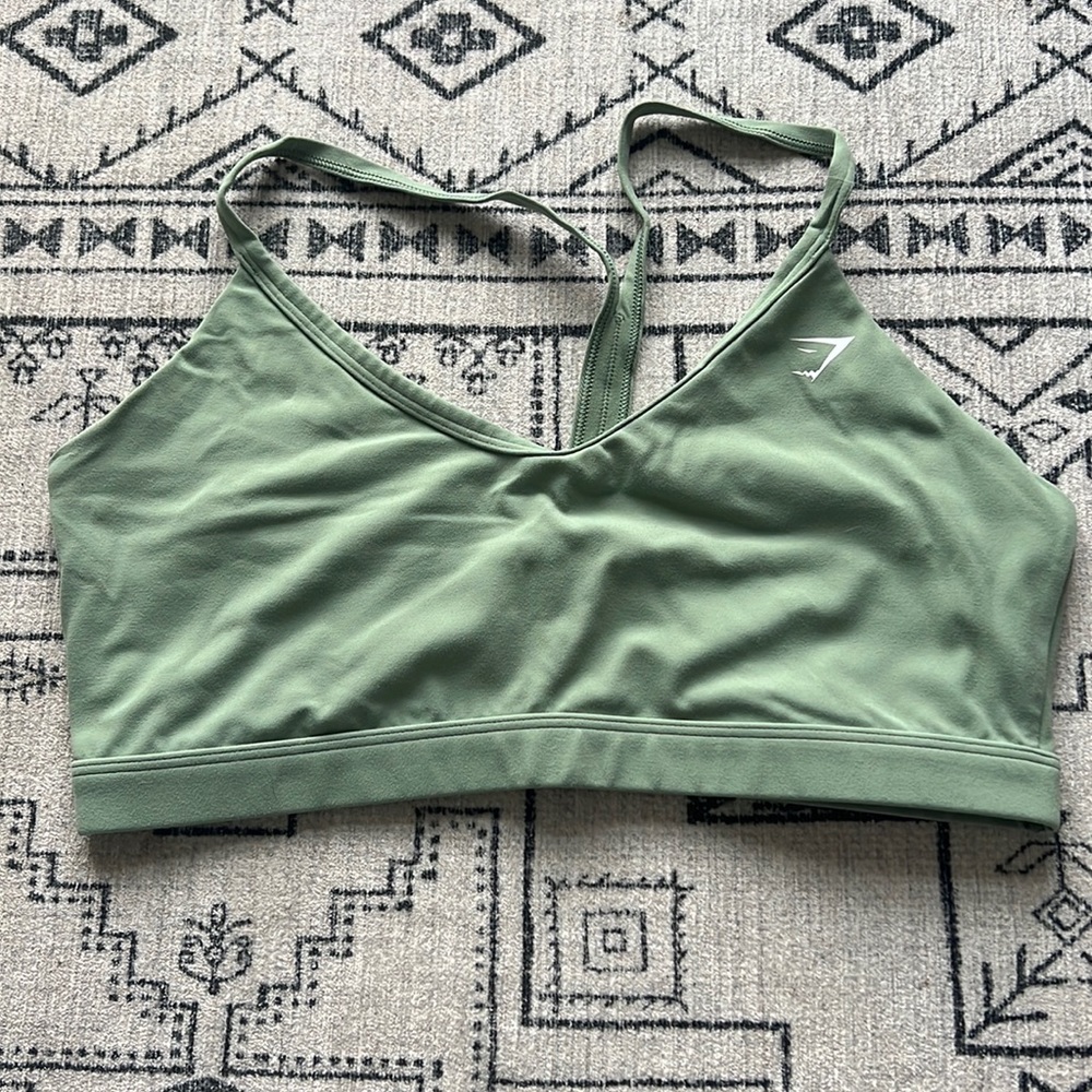 Gymshark Vneck Training Sports Bra - green